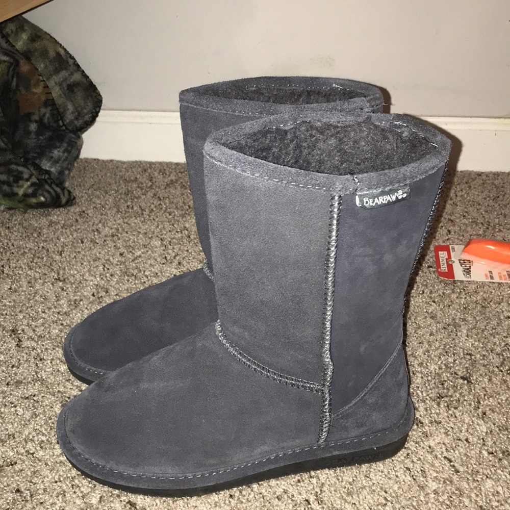 BEAR PAW BOOTS NEVER WORN